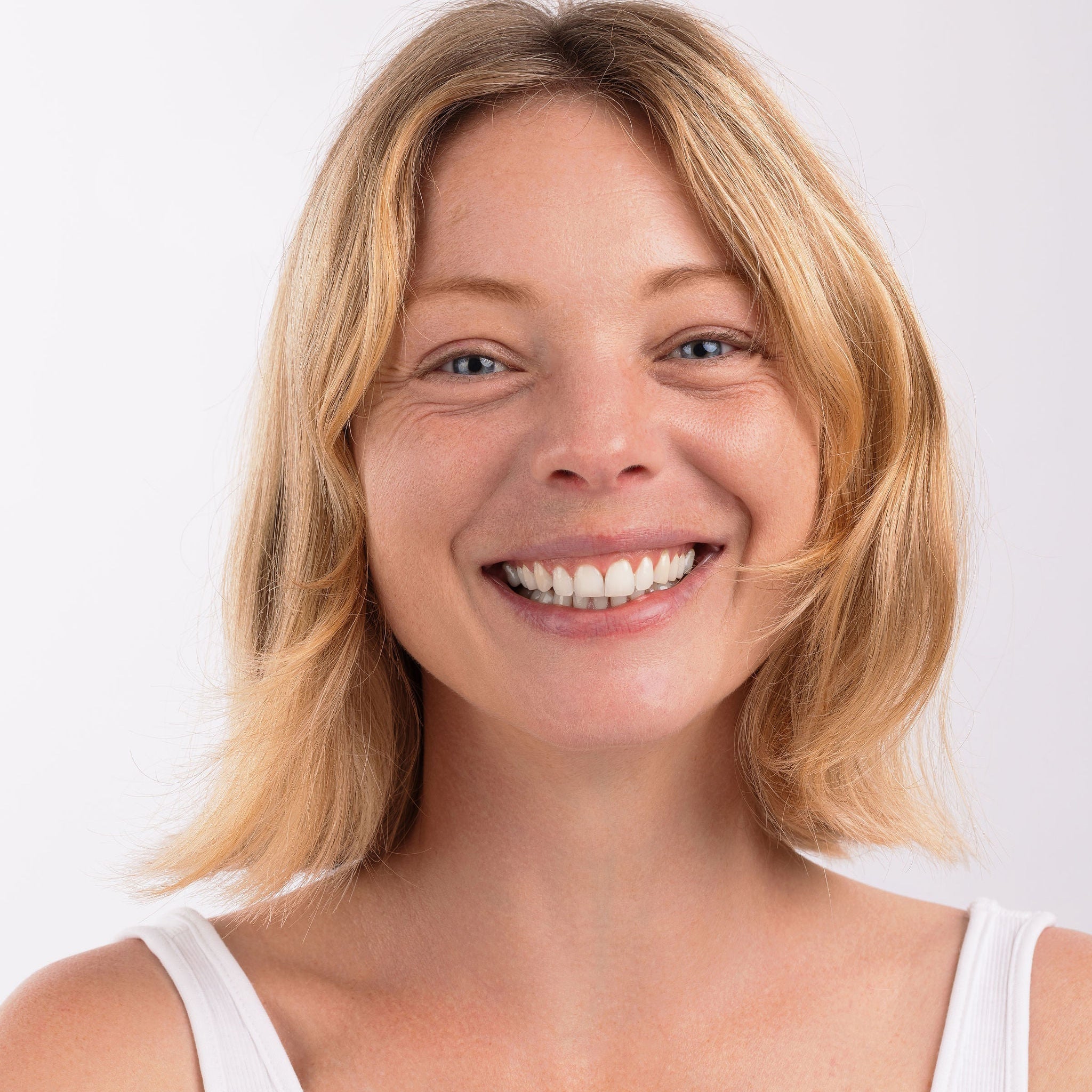 Glow naturel : actifs, gestes et maquillage qui font la différence